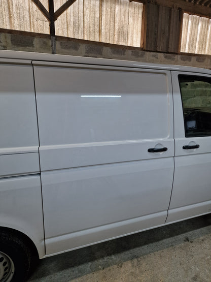 Pose fenêtre latérale en verre teintée pour Volkswagen T5/T6